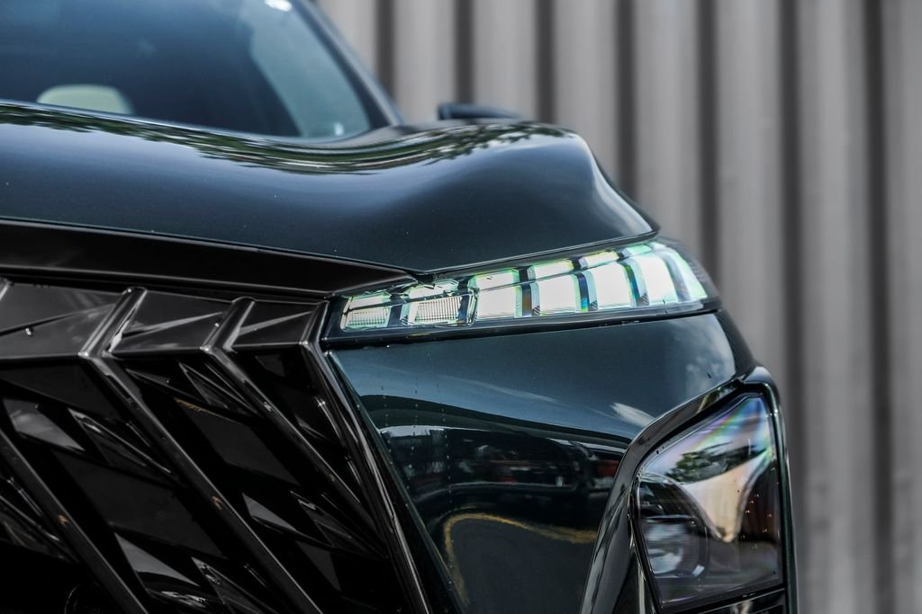 New 2027 DEEP EMERALD INFINITI Sport AWD image 6