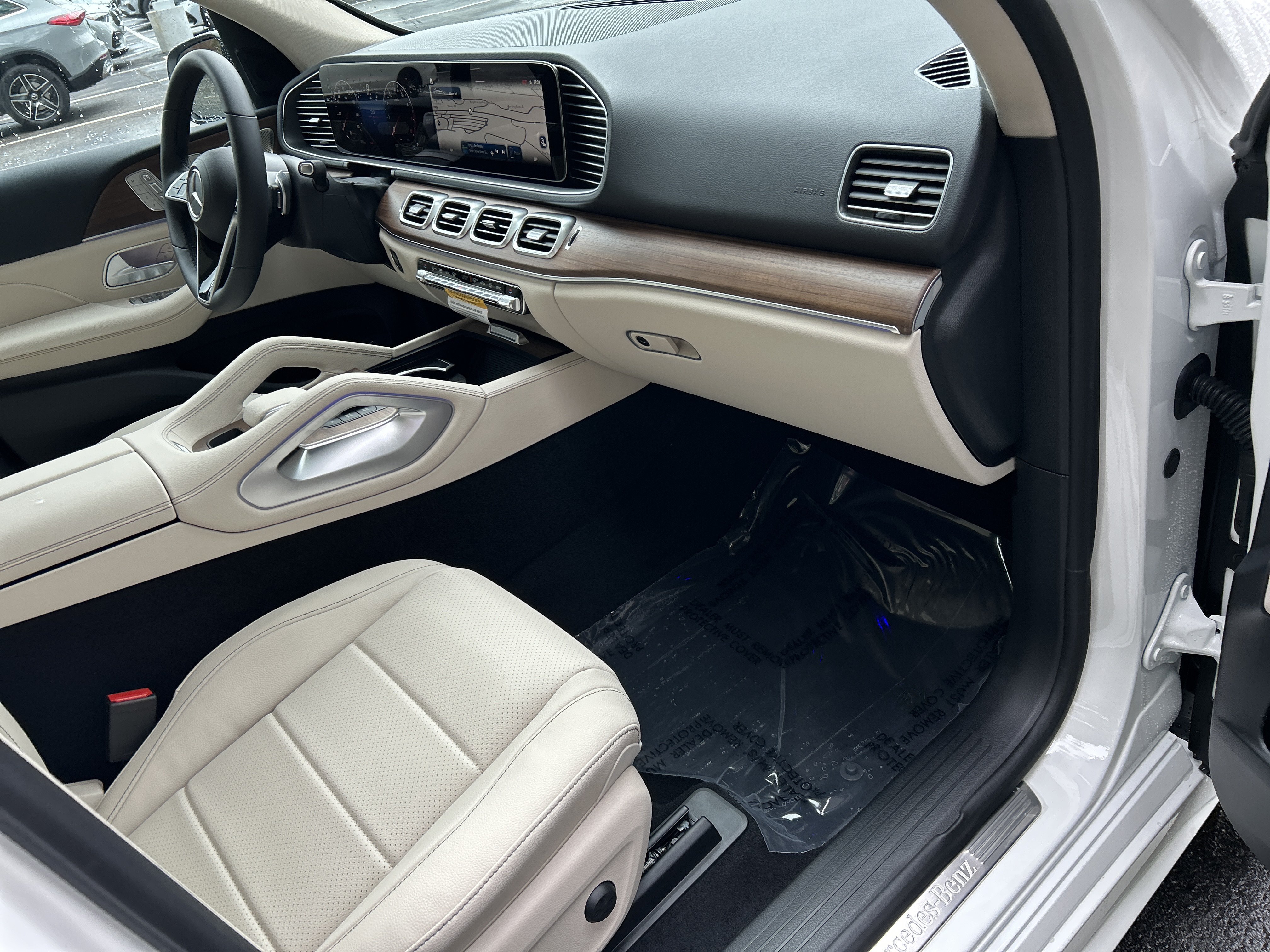 New 2026 Polar White Mercedes-Benz GLE 350 4MATIC® SUV image 42