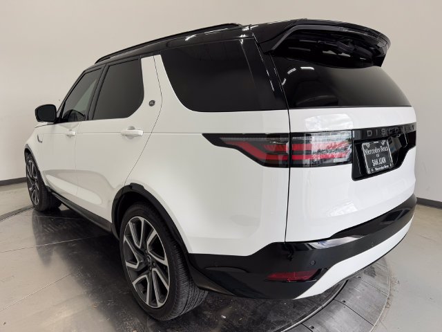 Used 2024 Fuji White Land Rover Dynamic SE image 9
