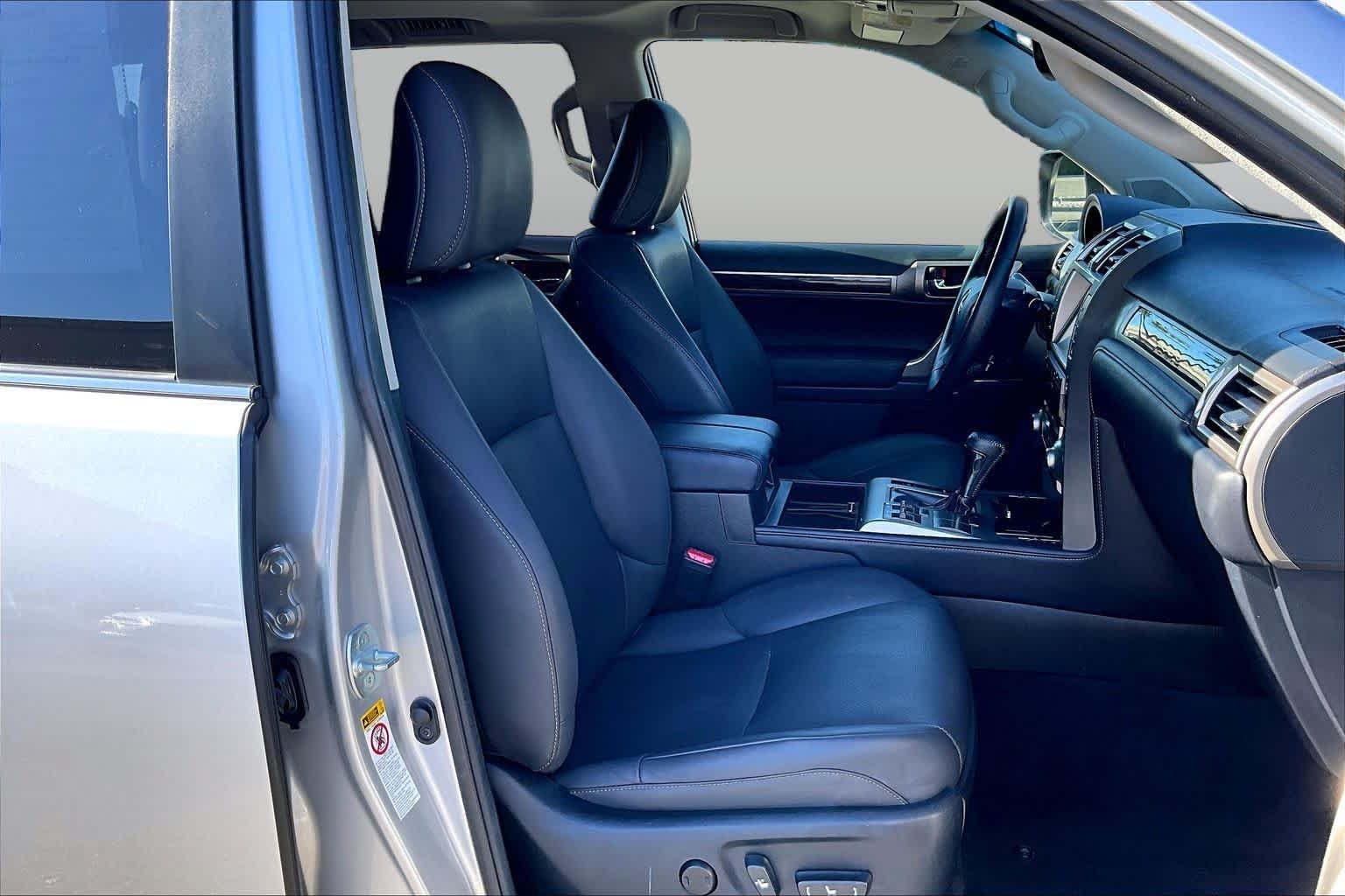 Used 2015 Silver Lining Metallic Lexus  image 8