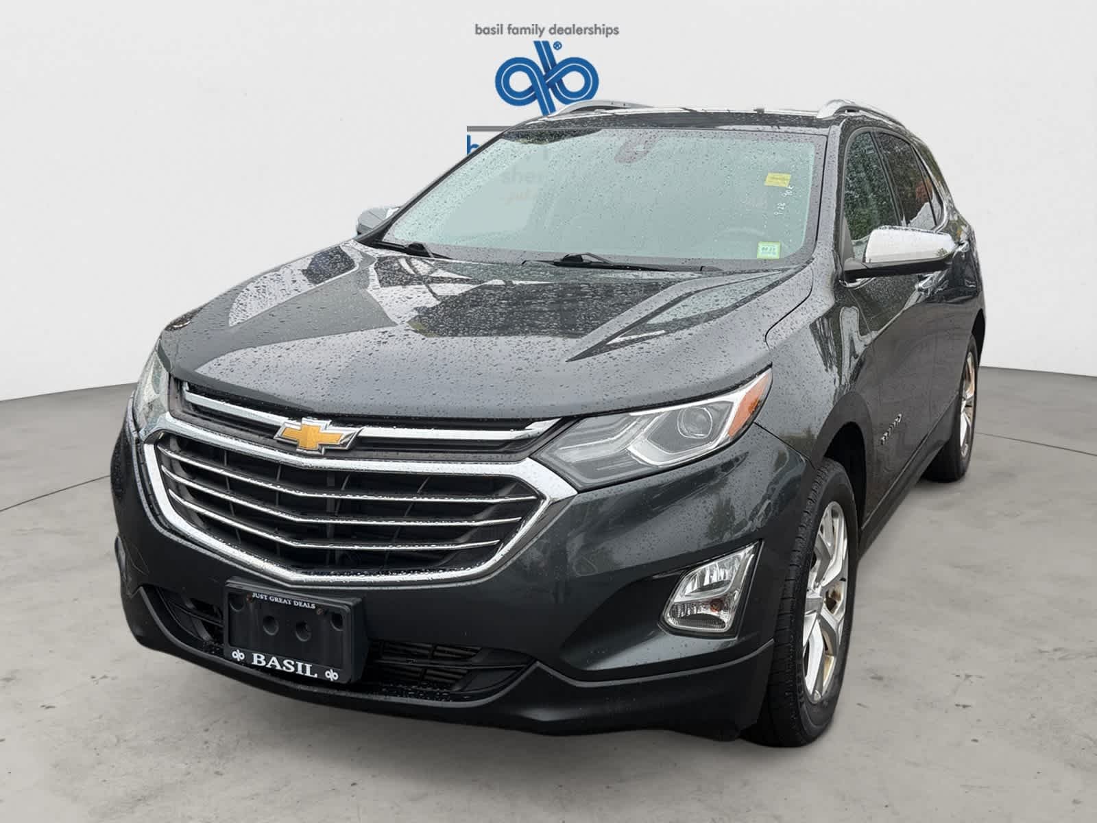 Used 2020 Nightfall Gray Metallic Chevrolet Premier image 2