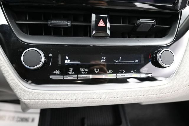 Used 2026 Jet Black Toyota L image 11