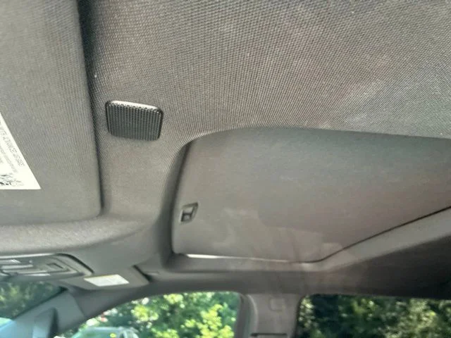 Used 2024 White GMC AT4 image 13