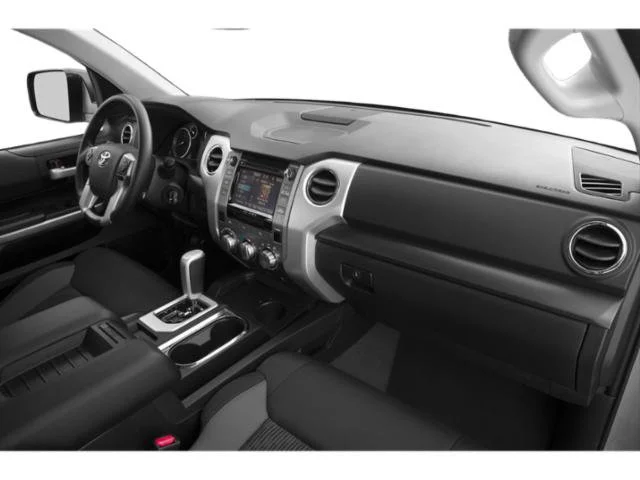 Used 2015  Toyota  image 16