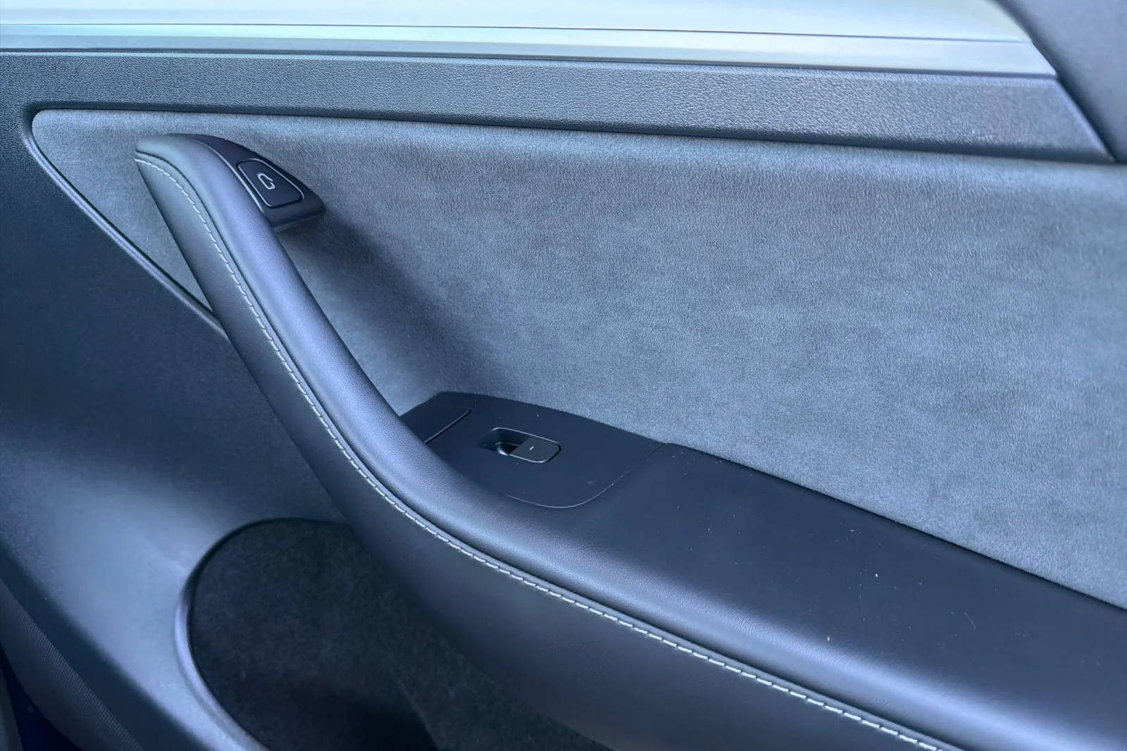 Used 2023 Blue Tesla Long Range image 22