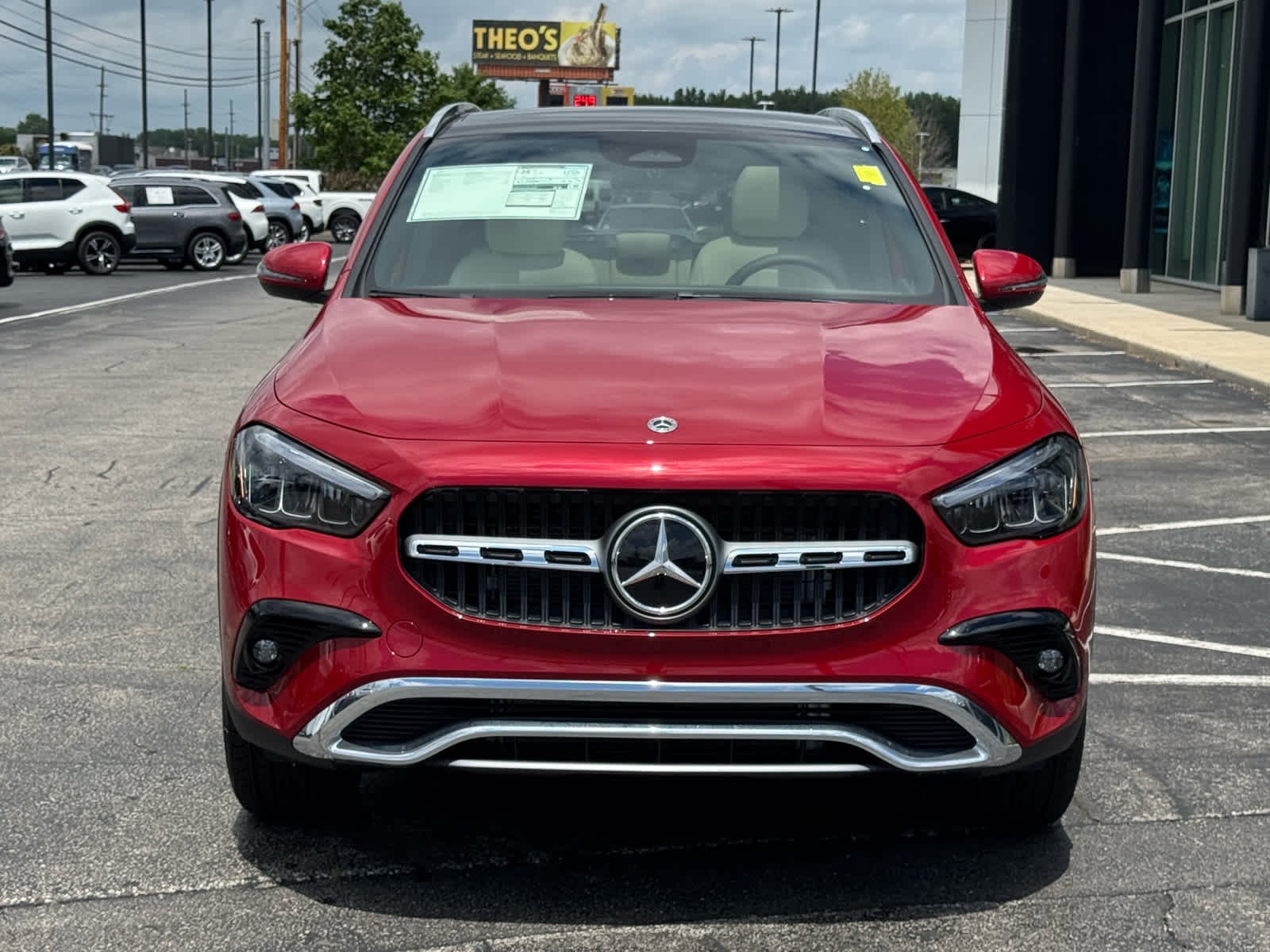 New 2026 MANUFAKTUR Patagonia Red Metallic Mercedes-Benz GLA 250 image 3