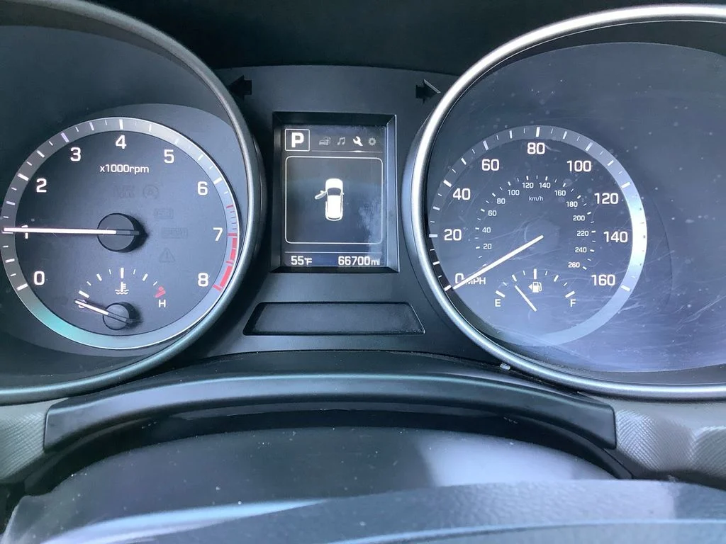 Used 2018 Silver Hyundai 2.4 Base image 10
