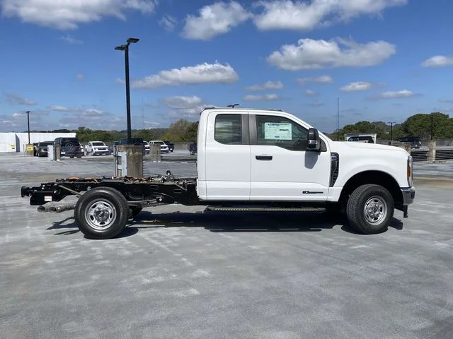 New 2026 Oxford White Ford F-250® XL image 2