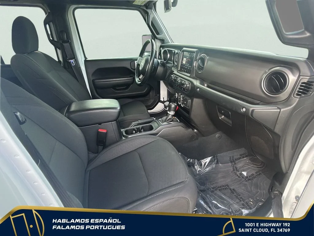 Used 2022  Jeep Willys image 35