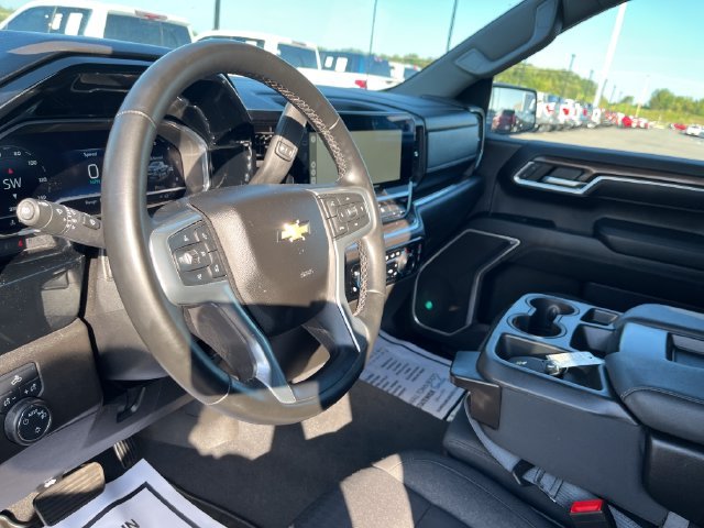 Used 2023 Gray Chevrolet LT image 15