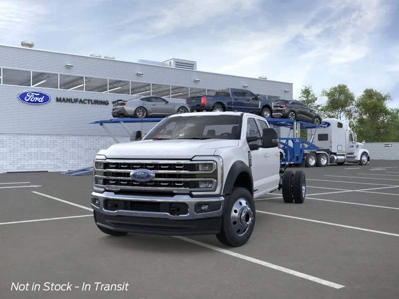 New 2026 Star White Metallic Tri-Coat Ford F-550® LARIAT® image 2