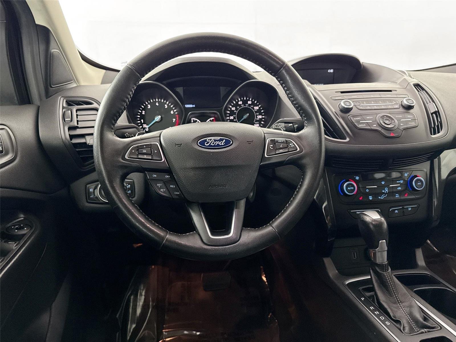 Used 2018 Ingot Silver Ford SE image 28