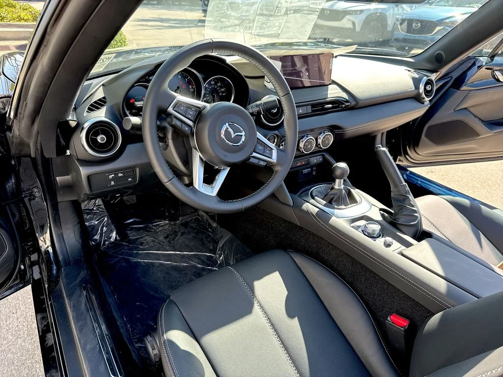 2025 Mazda MX-5 Miata Grand Touring - Photo 33