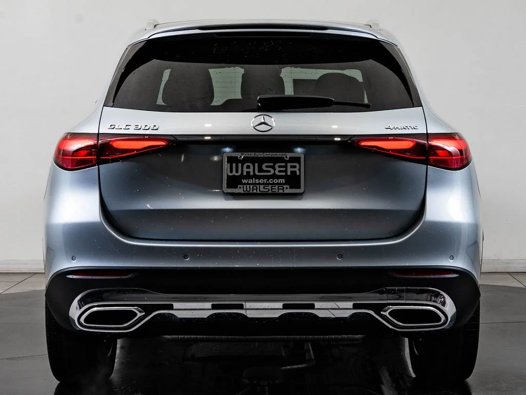 New 2026 Cirrus Silver Metallic Mercedes-Benz GLC 300 image 7