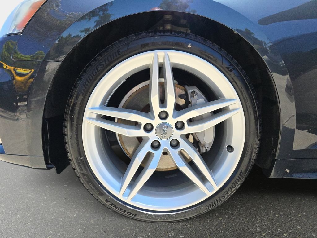 Used 2018 Gray Audi 2.0T Premium Plus image 36