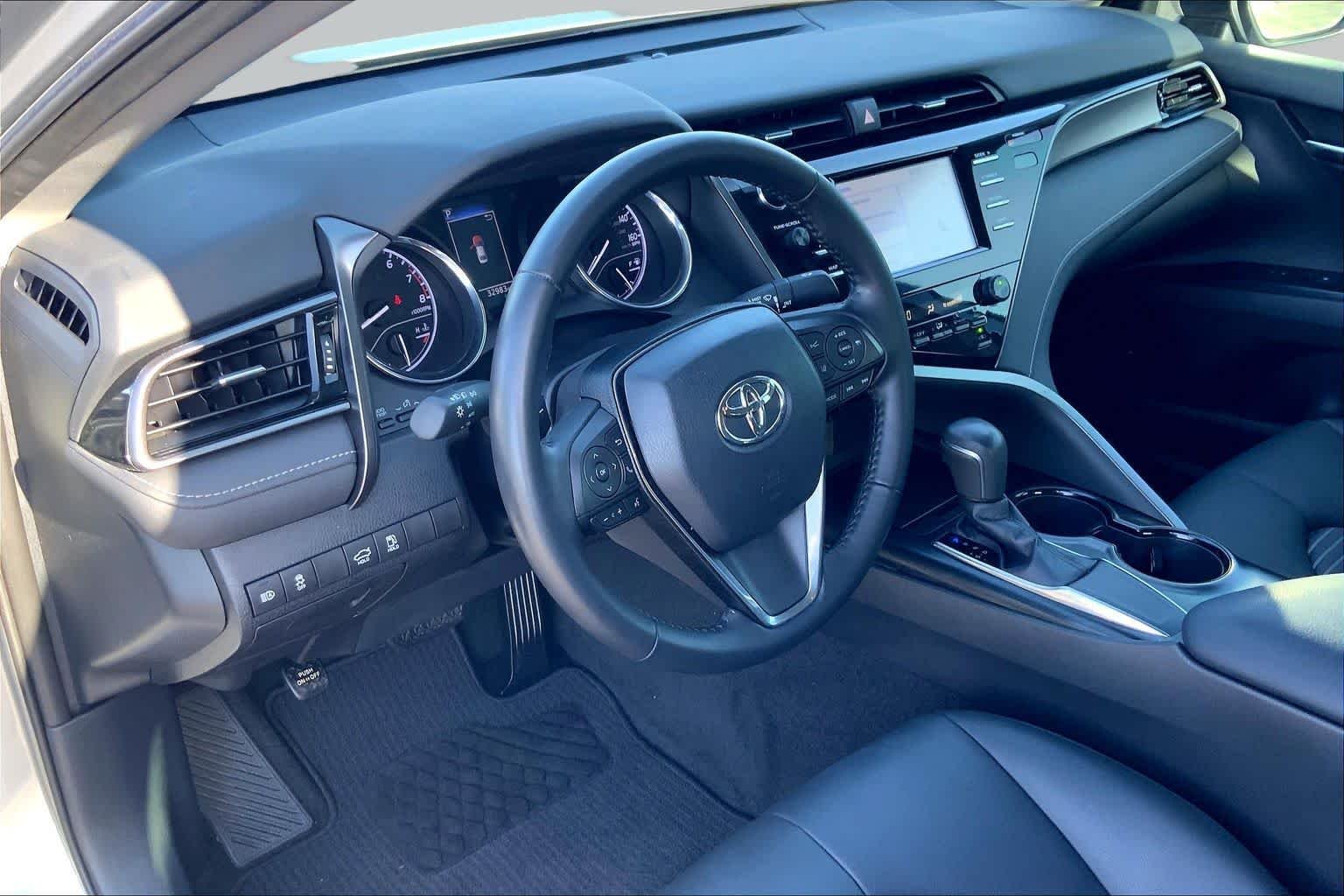 Used 2019 Celestial Silver Metallic Toyota SE image 18