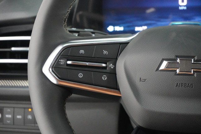 2027 Chevrolet Traverse Z71 - Photo 32
