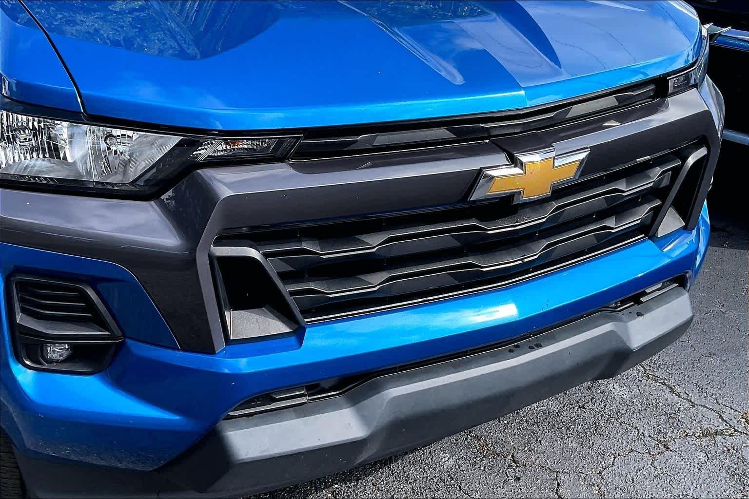 2023 Chevrolet Colorado LT - Photo 29