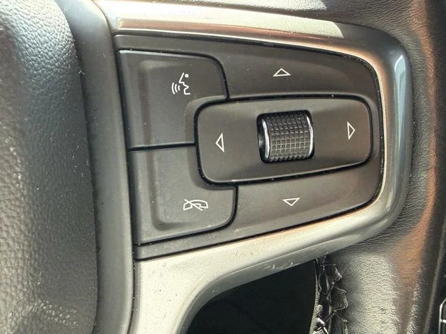 Used 2022 Black Chevrolet LS image 29