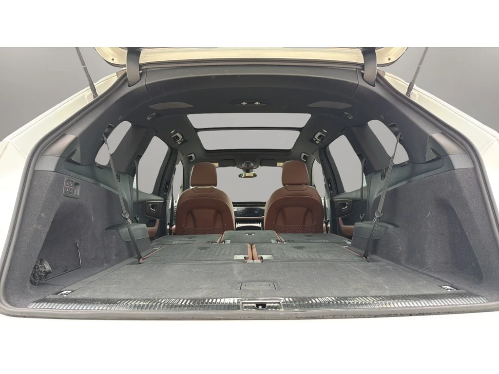 Used 2025 Carrara White Audi 55 Premium image 14