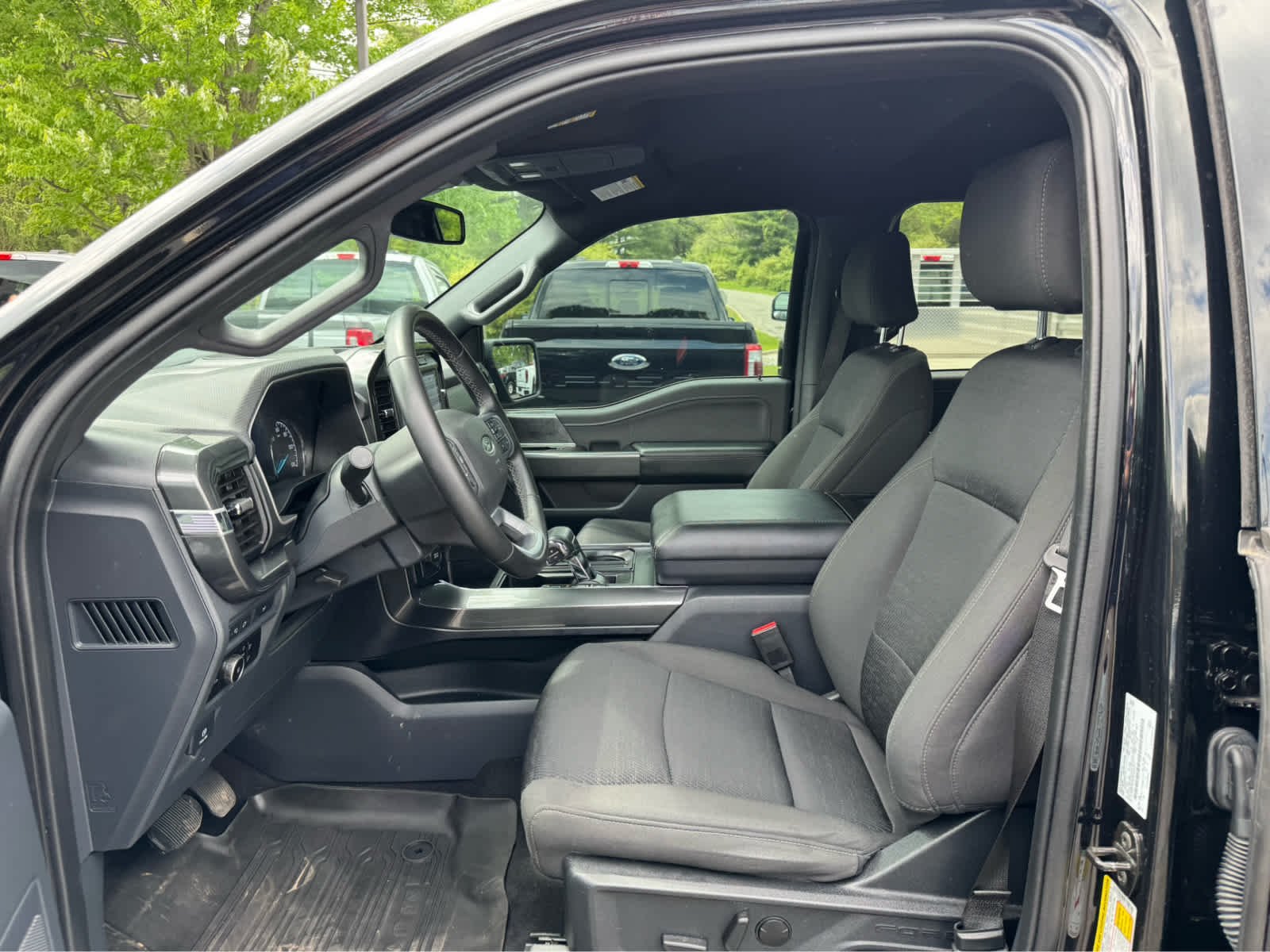 Certified Used 2023 Agate Black Ford XLT image 10