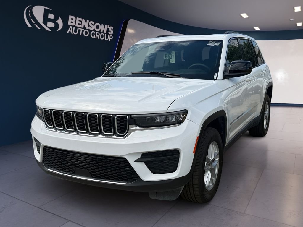 2025 Jeep Grand Cherokee Laredo X's photo