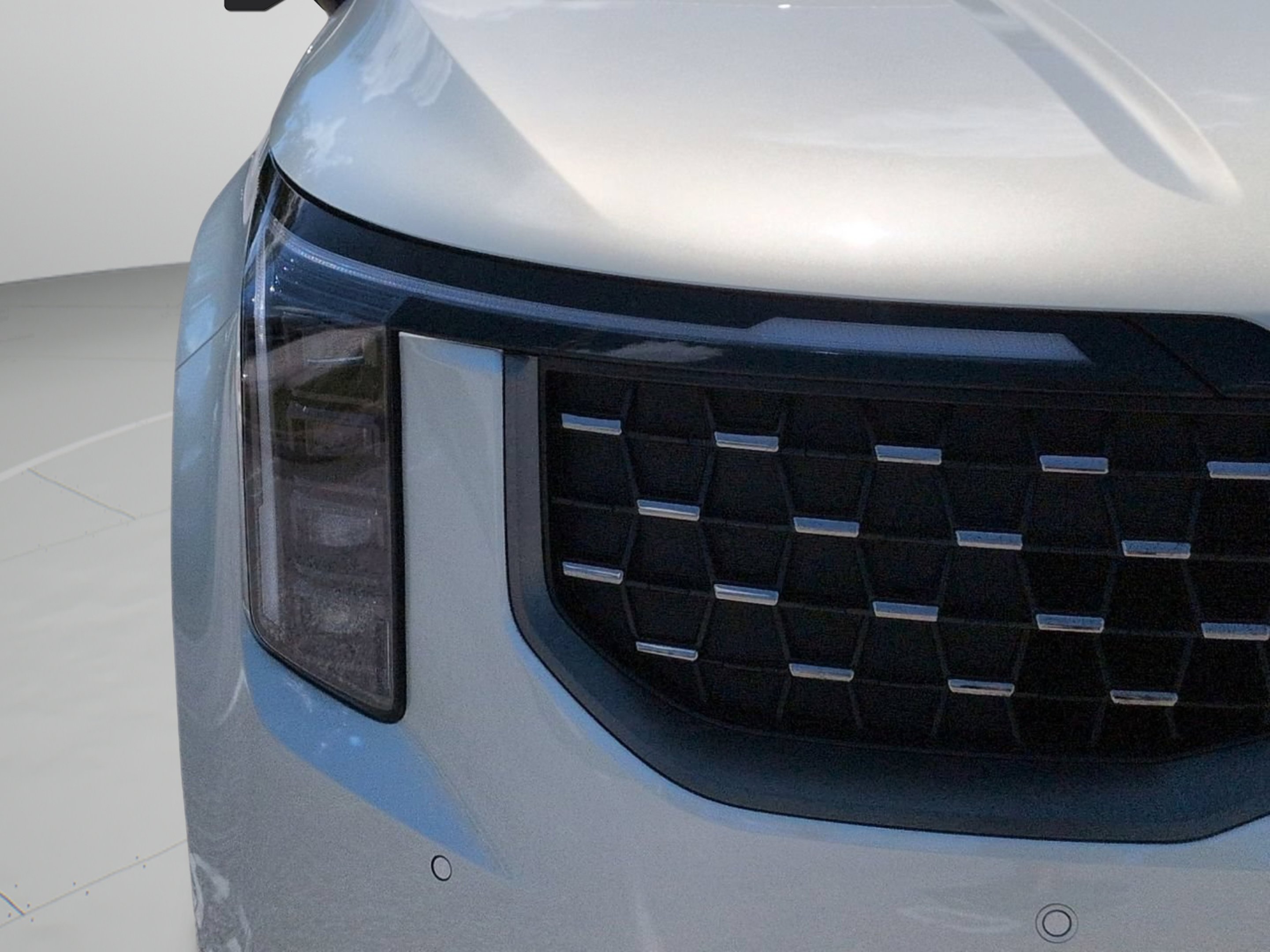 New 2027 Ivory Silver Kia SX Prestige image 12
