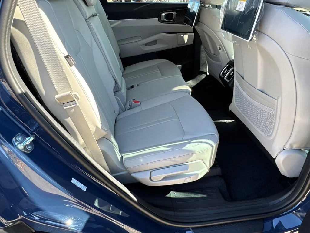 2026 Kia Sorento S - Photo 15