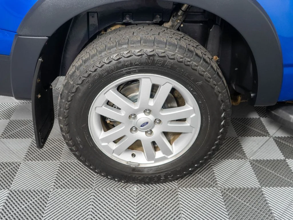 Used 2010 Blue Ford XLT image 27