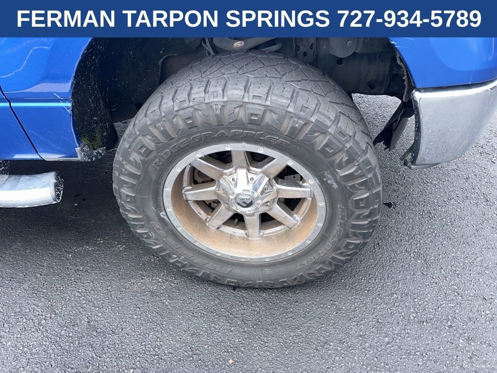 Used 2013 Blue Ford XLT image 2