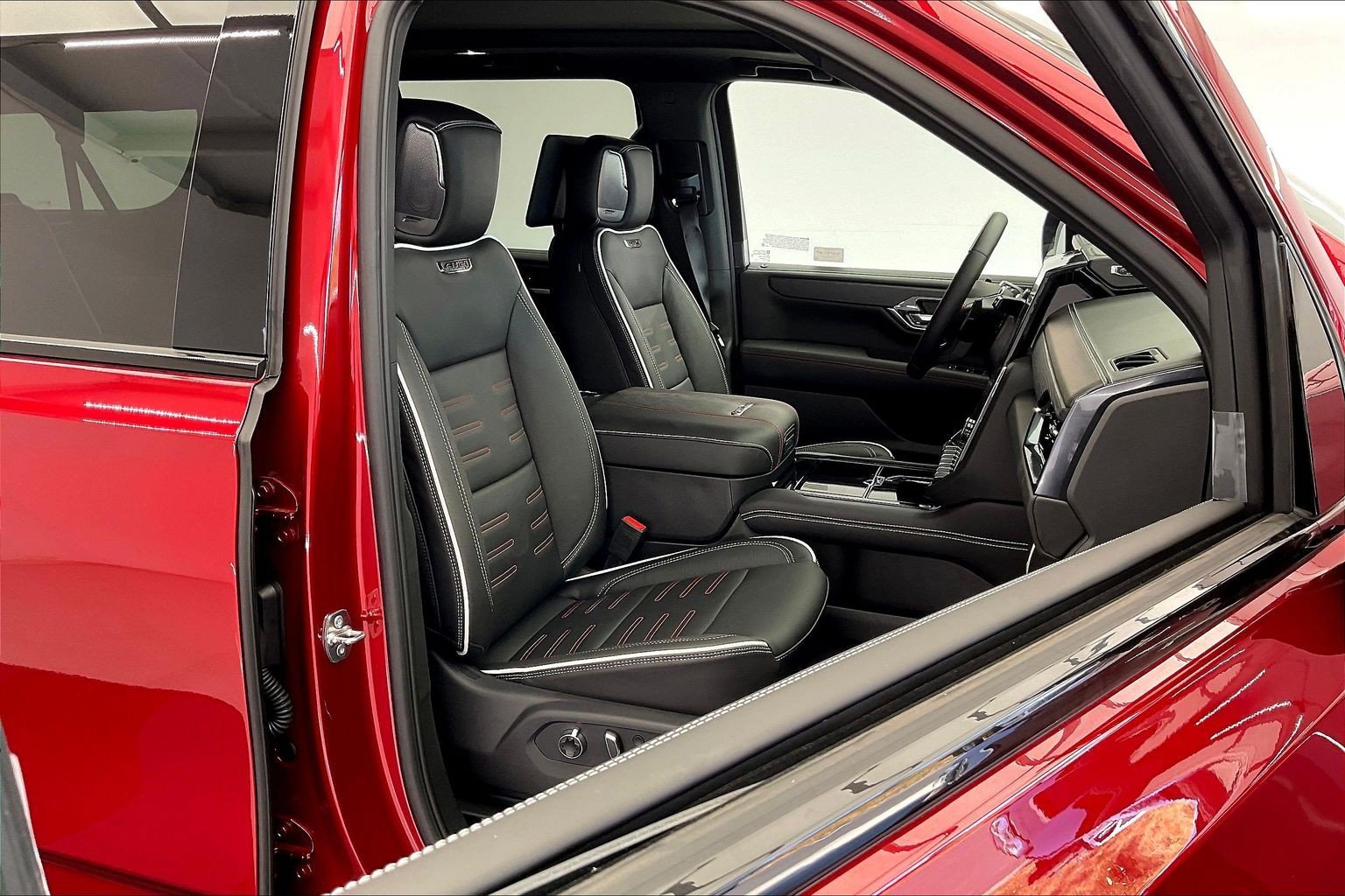 New 2026 Volcanic Red Tintcoat GMC AT4 Ultimate image 9