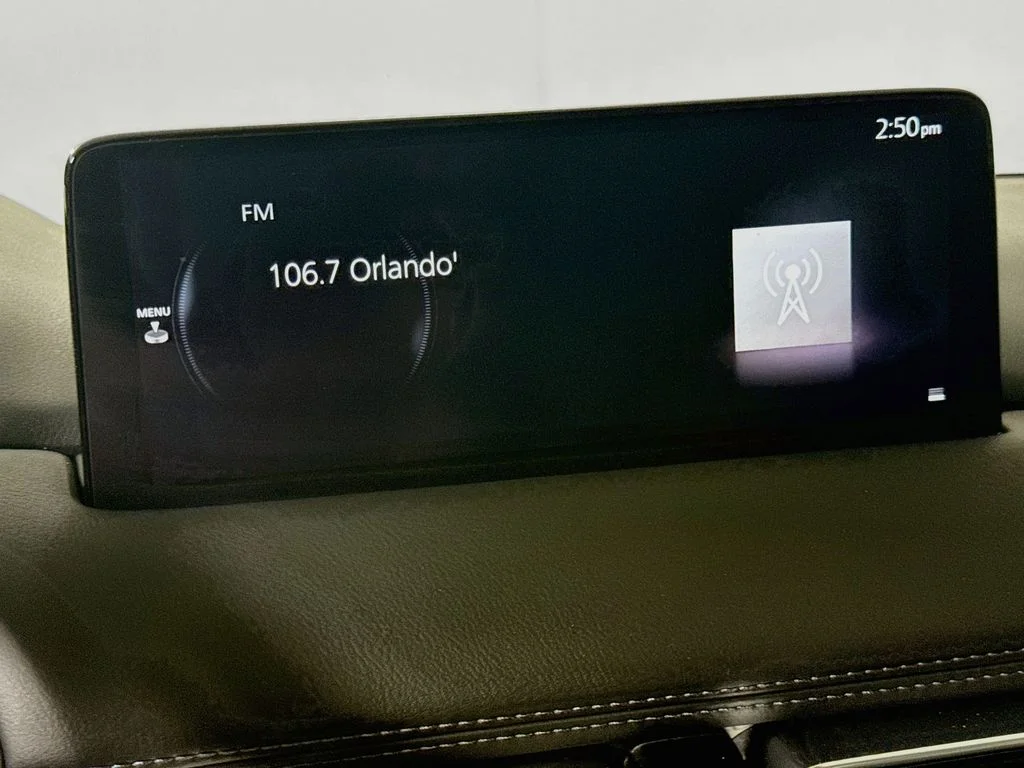 Used 2021 Snowflake White Pearl Mica Mazda Touring image 13