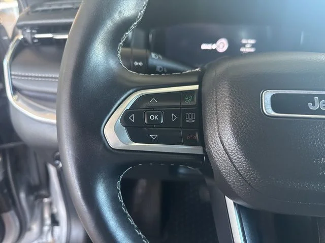 Used 2022 Silver Jeep High Altitude image 12