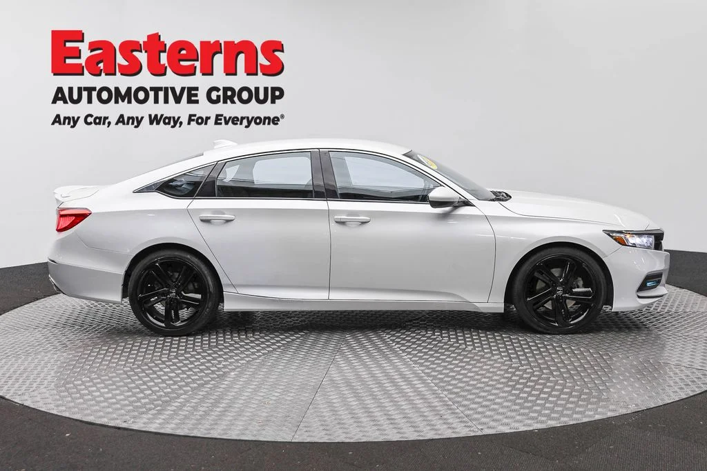 Used 2018 White Honda Sport image 4