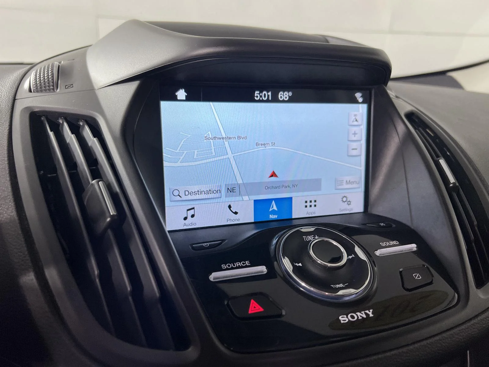 Used 2019 Ingot Silver Ford Titanium image 17