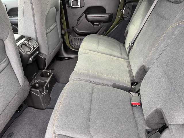 Used 2024 Green Jeep Sport S image 11