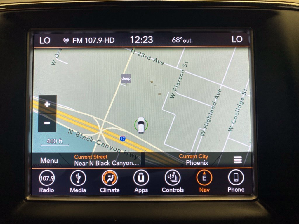 Used 2018 Silver Jeep Altitude image 17