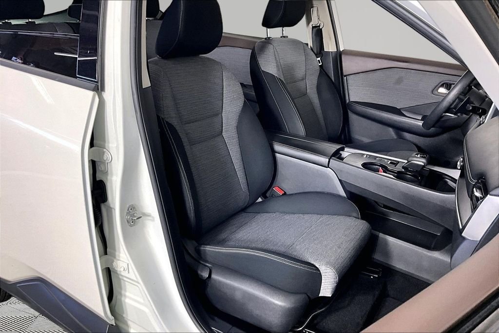Certified Used 2021 White Nissan SV image 26