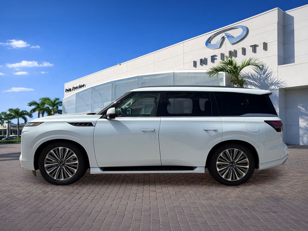 New 2027 RADIANT WHITE INFINITI Luxe 4WD image 4