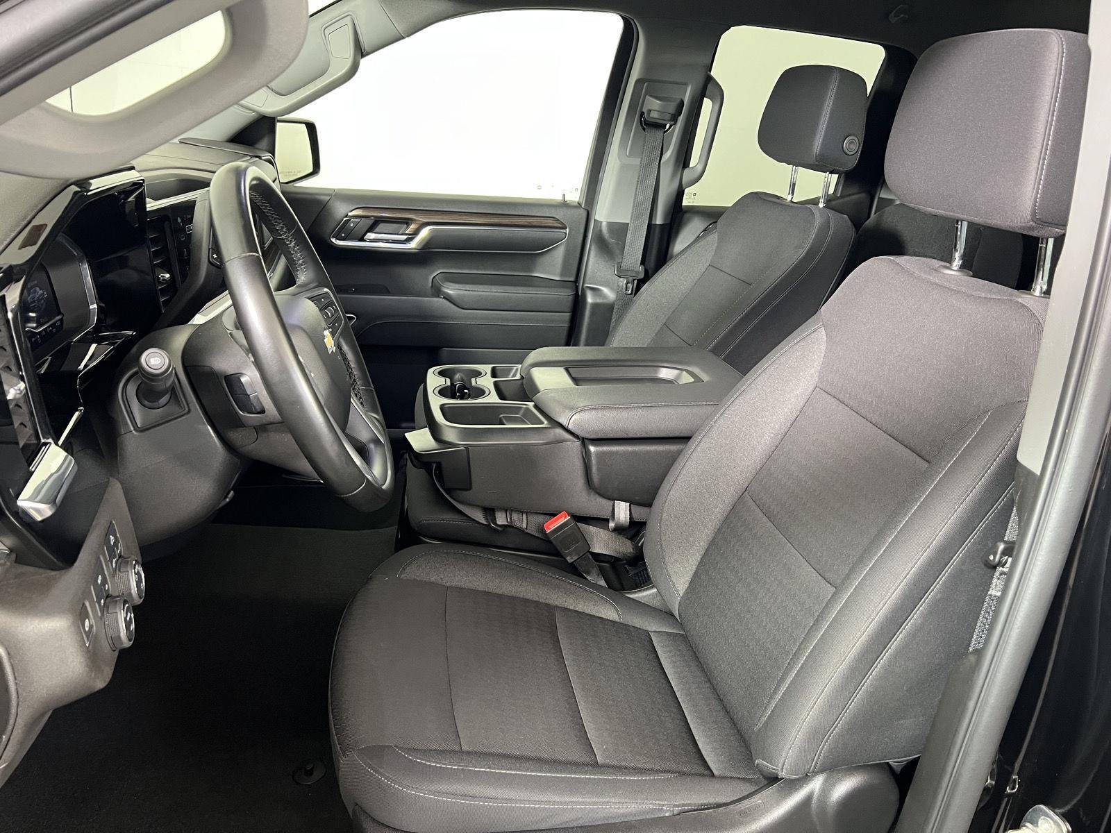 Used 2024 Black Chevrolet LT image 4