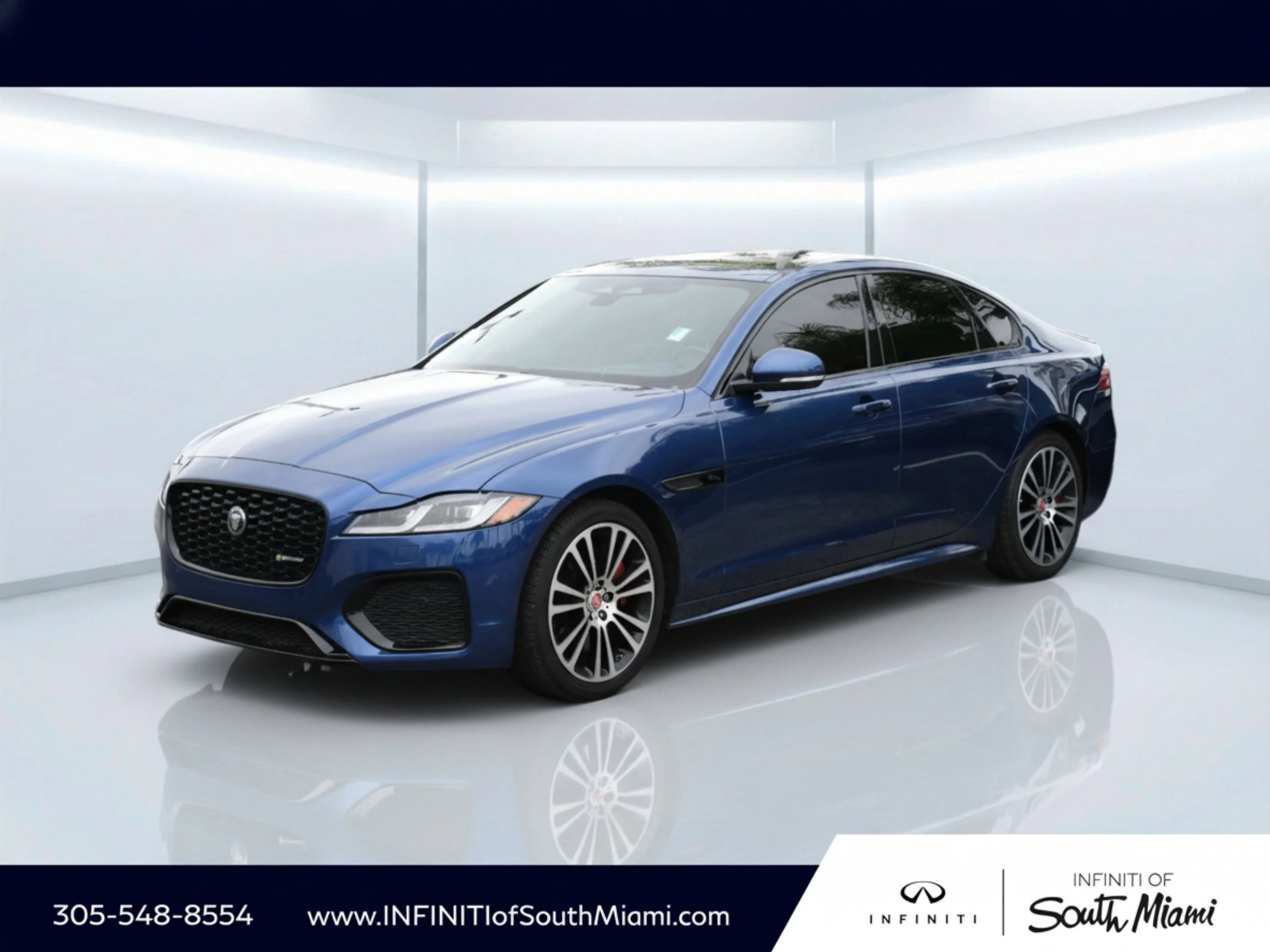 2022 Jaguar XF P300 R-Dynamic SE's photo
