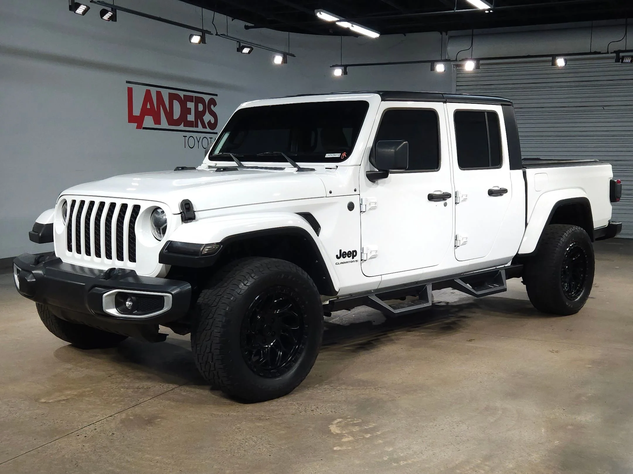 Used 2023 Bright White Clearcoat Jeep Sport S image 3
