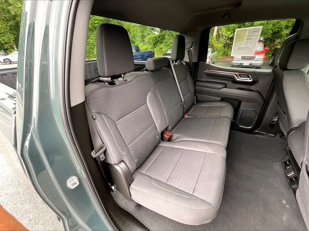 Used 2025 Gray Chevrolet LT image 19