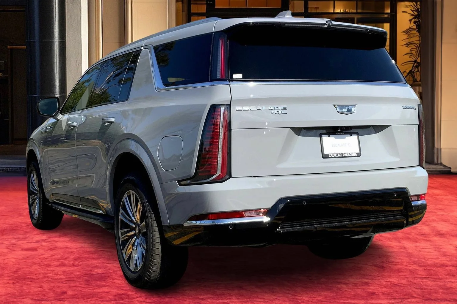 2026 Cadillac Escalade IQL Luxury - Photo 4