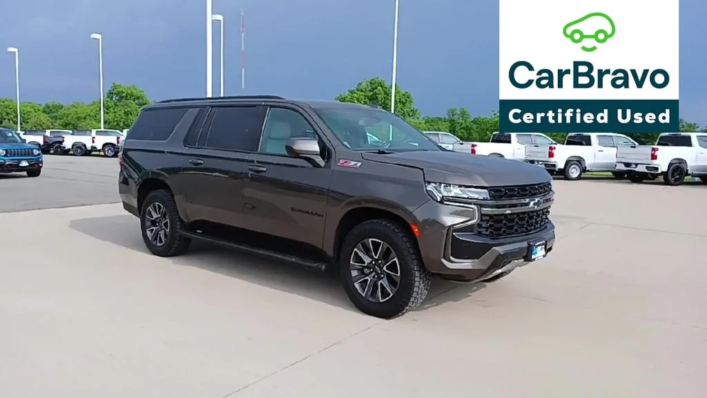 Used 2021 Gray Chevrolet Z71 image 2