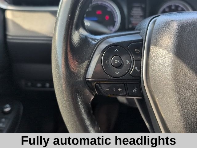 Used 2021 Gray Toyota LE image 9