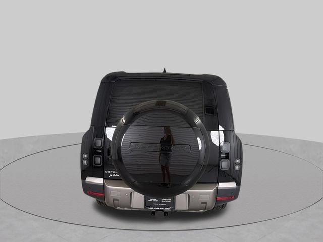 New 2026 Santorini Black Land Rover S image 6