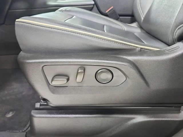 Used 2024 Black Chevrolet Premier image 20