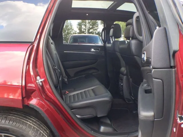 Used 2019 Red Jeep Limited image 38