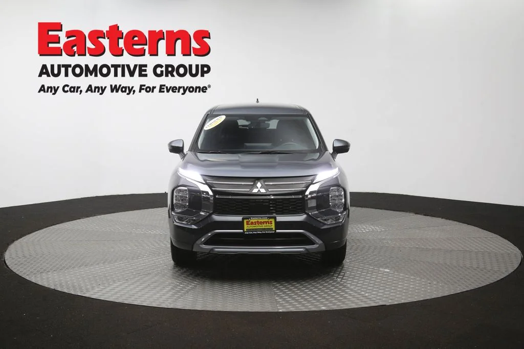 Used 2025 Gray Mitsubishi SE image 53